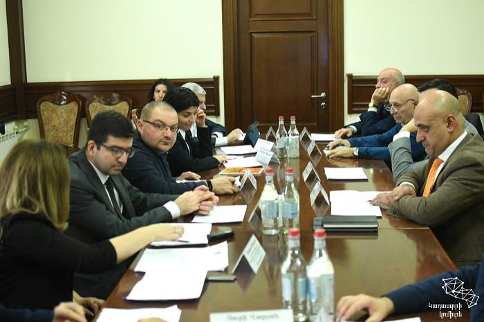 Մեղրաձոր համայնքում գտնվող անանուն լեռն այսուհետ կկոչվի Անապակ. հանձնաժողովն ընդունեց նաև օրակարգում ընդգրկված 14 առաջարկները Մեղրաձոր համայնքում գտնվող անանուն լեռն այսուհետ կկոչվի Անապակ. հանձնաժողովն ընդունեց նաև օրակարգում ընդգրկված 14 առաջարկները