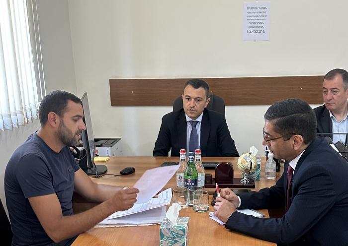 Կոմիտեի ղեկավար Սուրեն Թովմասյանը Արմավիրի մարզում էր Կոմիտեի ղեկավար Սուրեն Թովմասյանը Արմավիրի մարզում էր