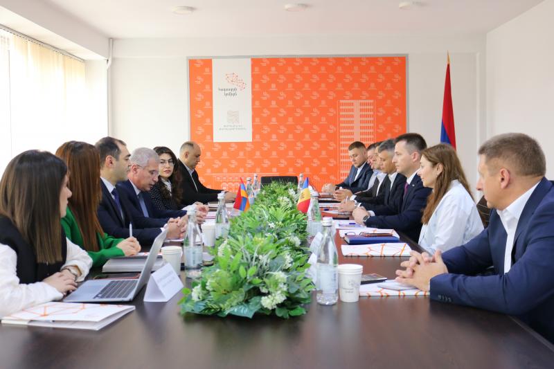 Պաշտոնական այցով Կադաստրի կոմիտեում է Մոլդովայի Հանրապետության պատվիրակությունը